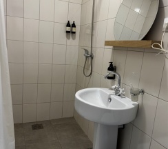 Четырехместный 2-х комнатный с 2-мя ванными комнатами в Zb Hotels Айсберг Саратов