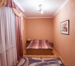 Комната улучшенная с 2 двуспальными кроватями (с завтраком) в Классика