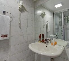 Двухместный номер Deluxe двуспальная кровать в Премьер Алатау