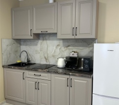 Трехместные апартаменты категории "Комфорт" в Astoria Apartments