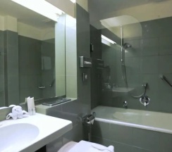 Одноместный номер Standard односпальная кровать в Aussen Alster Hotel
