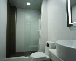 Двухместный люкс двуспальная кровать в West Tower Hotel