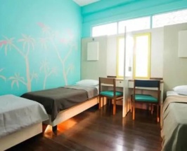 Кровать в общем номере (женский номер) в 60 Bluehouse - Hostel