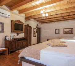 Двухместный номер Standard Rock двуспальная кровать в Ottoman Cave Suites