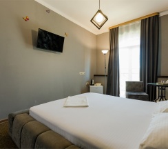 Полулюкс в Мартон Сити