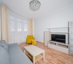 Улучшенная квартира ул. 8 Марта 190 с отдельной спальней в Rooms-Eкб