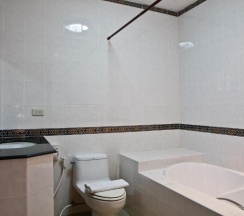 Шестиместный Suite Penthouse с 3 комнатами в Inn House Hotel