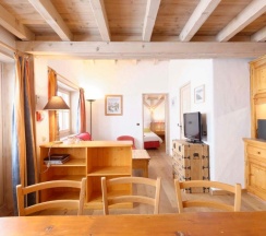 Апартаменты c 1 комнатой в Hôtel 3 étoiles -Restaurant Le Pilatus Courchevel