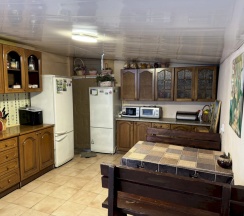 Апартаменты с 3 комнатами с красивым видом из окна в Как дома