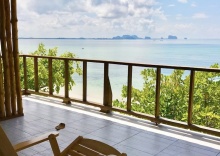 Номер Standard с балконом и beachfront в Koh Mook Riviera Beach Resort