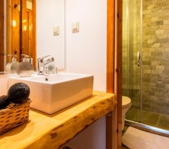 Трёхместный люкс Deluxe в Calypso Cozy Suites