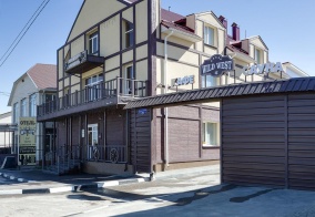 Отель Дивный запад в Саратове