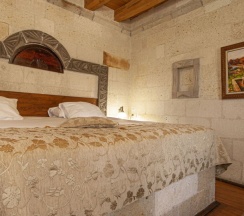 Двухместный номер Standard Rock двуспальная кровать в Ottoman Cave Suites