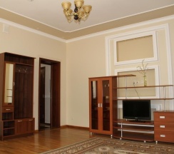 Люкс двухкомнатный в Империал