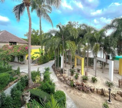 Двухместный полулюкс 2 отдельные кровати в Summer Luxury Beach Resort and Spa