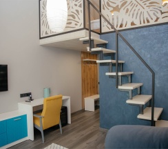 Двухуровневый Джуниор сюит - с выходом на террасу в Игуана