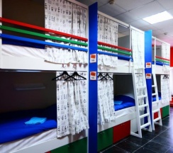 Место в 6 местном номере (мужской) в ID Hostel