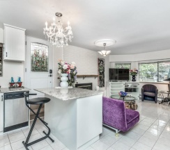 Апартаменты с видом на сад в Diana's Luxury Bed and Breakfast