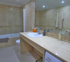 Апартаменты с видом на море в Alamar 1, Nº3 - Burriana - Nerja