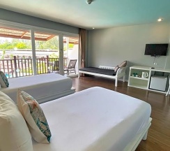 Студия Premium с видом на бассейн в Arinara Beach Resort Phuket