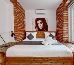 Signature Jacuzzi Suite в WineWood Moscow