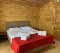 Двухместный коттедж двуспальная кровать в Абхазия