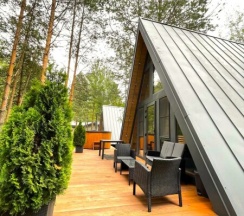 A-Frame № 4 (оснащение дома, стоимость купели и бани см. Подробнее) в Les holidays