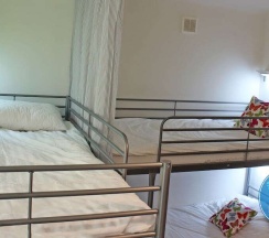 Кровать в общем номере (женский номер) в Warsaw Downtown Hostel