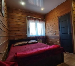 Коттедж с 5 комнатами с балконом и с красивым видом из окна в Удачный