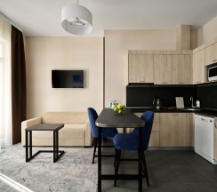 Двухместные апартаменты-студио Делюкс с балконом и с видом на курорт двуспальная кровать в Вальсет Премиум