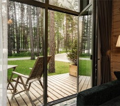 Номер Делюкс с двуспальной кроватью c видом на реку и террасой в Grand Chalet Altay