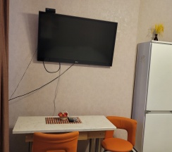Комната в Апартаменты на Атмосферная улица, 5