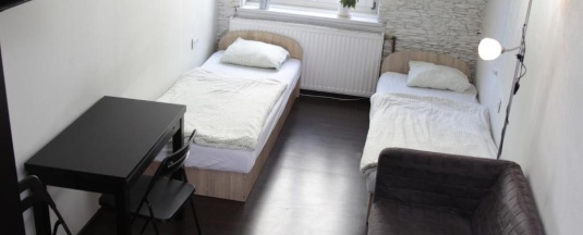 Двухместный номер Standard с красивым видом из окна двуспальная кровать в Pit Stop Hostel