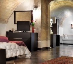 Двухместный люкс двуспальная кровать в Hotel Villa del Lauro