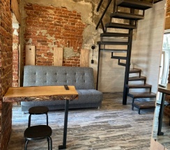Улучшенные двухуровневые апартаменты с мини-кухней в Loft Apart