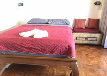 Двухместный номер Deluxe двуспальная кровать в Bee Friend Hostel