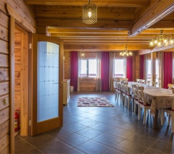 18-ти местный дом в Прибрежном поселке в Бутик