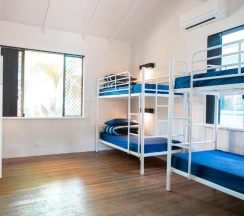 Кровать в общем номере в Wake Up! Byron Bay - Hostel