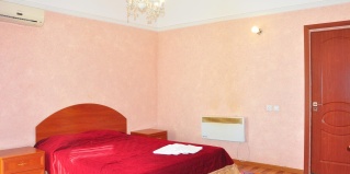 Ульяновского лесопарка: Гостевой дом Волна