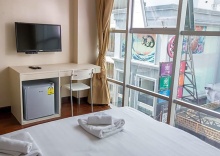 Номер Deluxe в Snooze Hotel Thonglor Bangkok