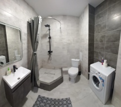 Студия Standard с балконом в Апартаменты в Верхней Пышме Dream House Успенский 113г