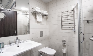 Студия Делюкс с балконом в Ramada Hotel & Suites by Windhham Novosibirsk