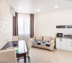 Евродвушка 50 кв.м. на берегу моря с бассейном ул. Мира 44 в Милка