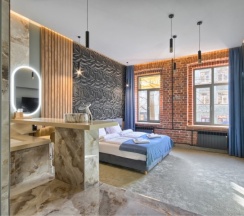 дизайнерский люкс с ванной в Tuchkov hotel