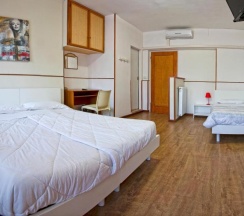 Трёхместный номер Standard в Hotel Riviera