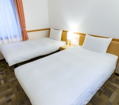Номер Standard в Toyoko Inn Okinawa Naha Omoromachi Ekimae