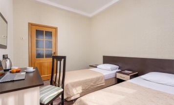 Стандарт Twin с видом на парк в Azimut Прометей Небуг