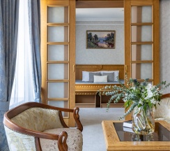 Люкс в Голден отель