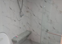 Двухместный номер Standard двуспальная кровать в Royal Garden Home Hotel