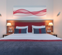 Премьер Люкс в Ramada by Wyndham Yekaterinburg Hotel&Spa